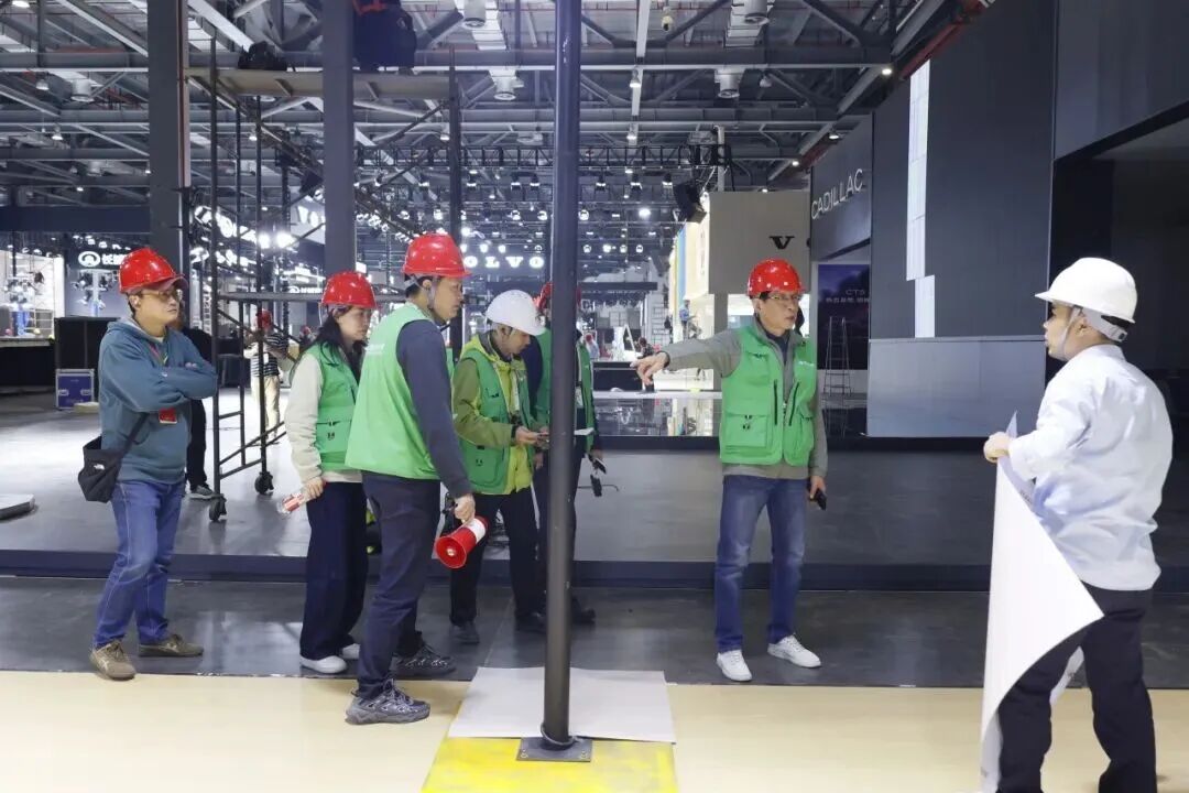 筑牢安全防线，全力护航展会｜南昌绿地国际博览中心召开五一节前安全专题工作会，开展安全大检查