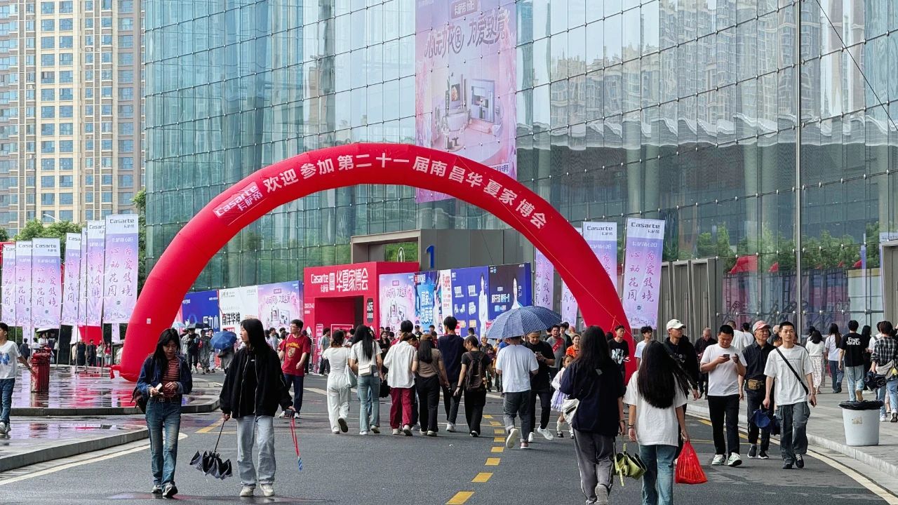 逛展｜“六一”三展同开，来国博嗨逛吧